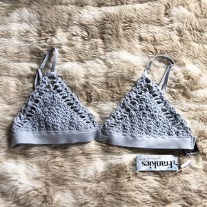 Frankie’s bikinis Stella top- cloud size large